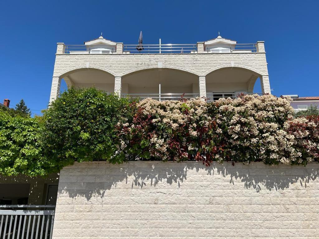 Villa Marta Apartmani Trogir Exterior photo