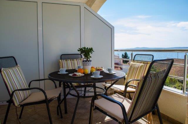 Villa Marta Apartmani Trogir Exterior photo